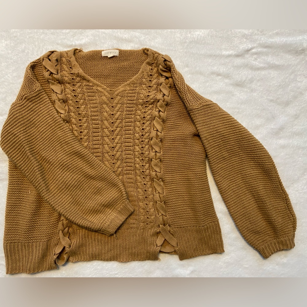 Promesa Detailed Front Sweater